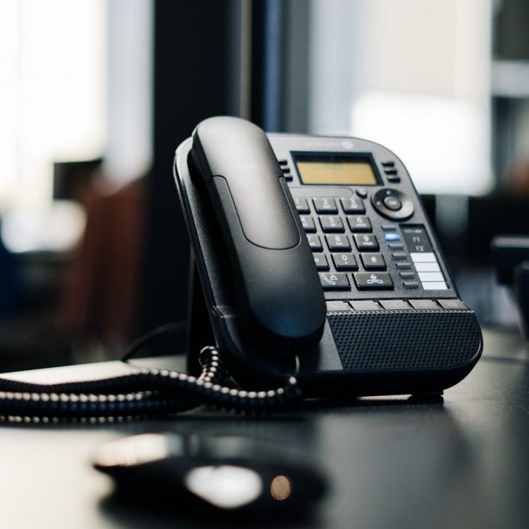 Beratung rund ums Baby auch telefonisch möglich Telefon für Beratungsgespräche zur Still-, Schlaf- und Beikostberatung
